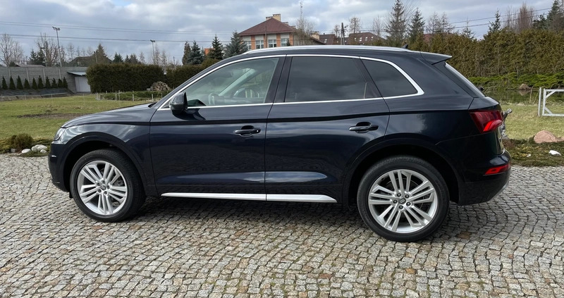 Audi Q5 cena 124900 przebieg: 74000, rok produkcji 2018 z Dębica małe 326